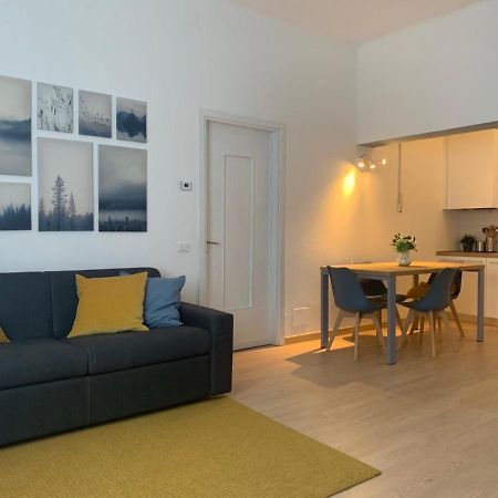 Camozzi Central Apartment Bergamo Bagian luar foto