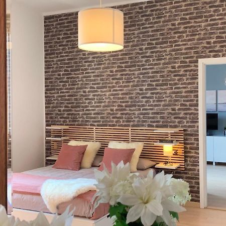 Camozzi Central Apartment Bergamo Bagian luar foto