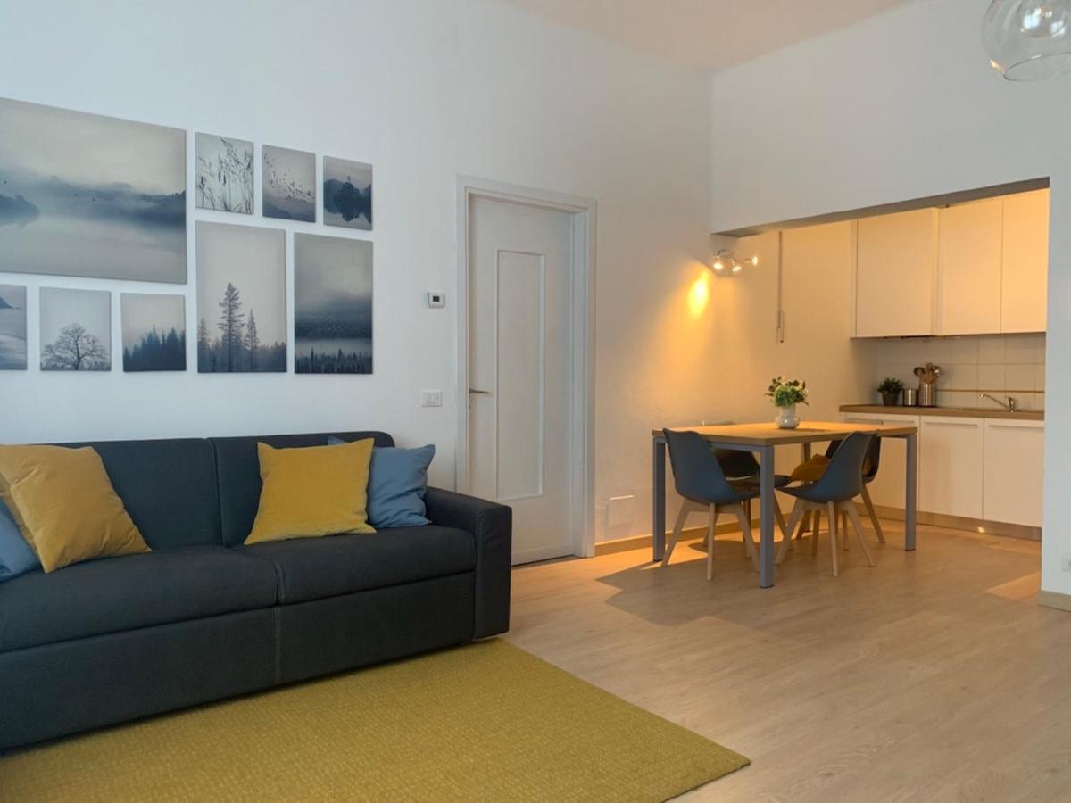 Camozzi Central Apartment Bergamo Bagian luar foto