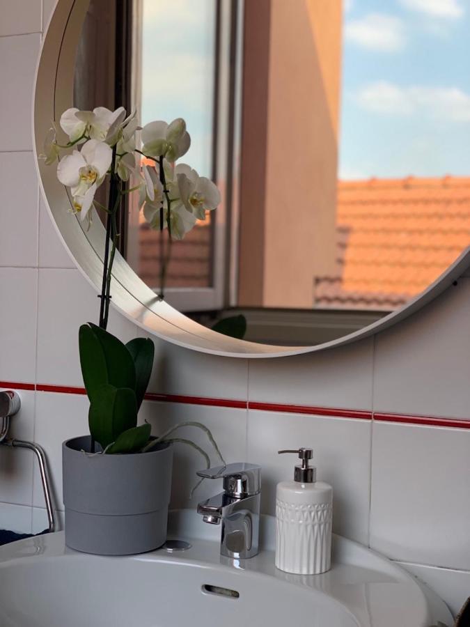 Camozzi Central Apartment Bergamo Bagian luar foto