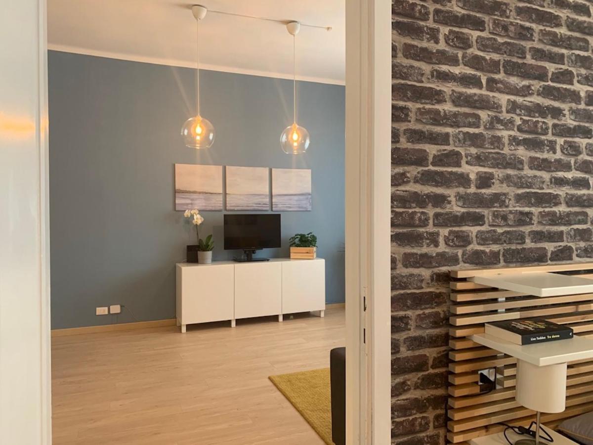 Camozzi Central Apartment Bergamo Bagian luar foto