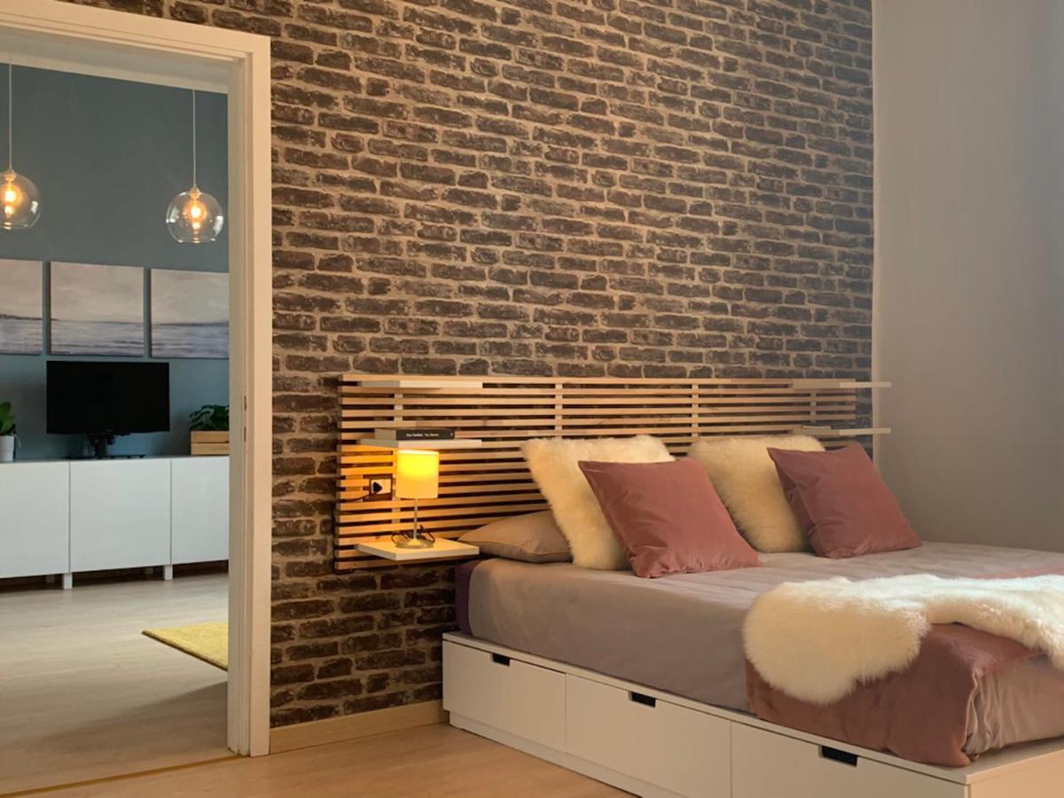 Camozzi Central Apartment Bergamo Bagian luar foto