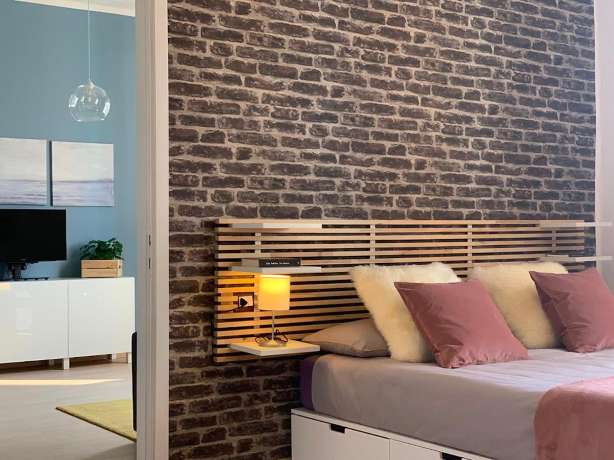 Camozzi Central Apartment Bergamo Bagian luar foto